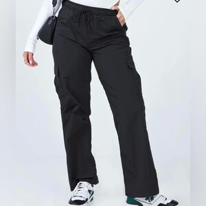 Princess Polly black parachute pants 🖤